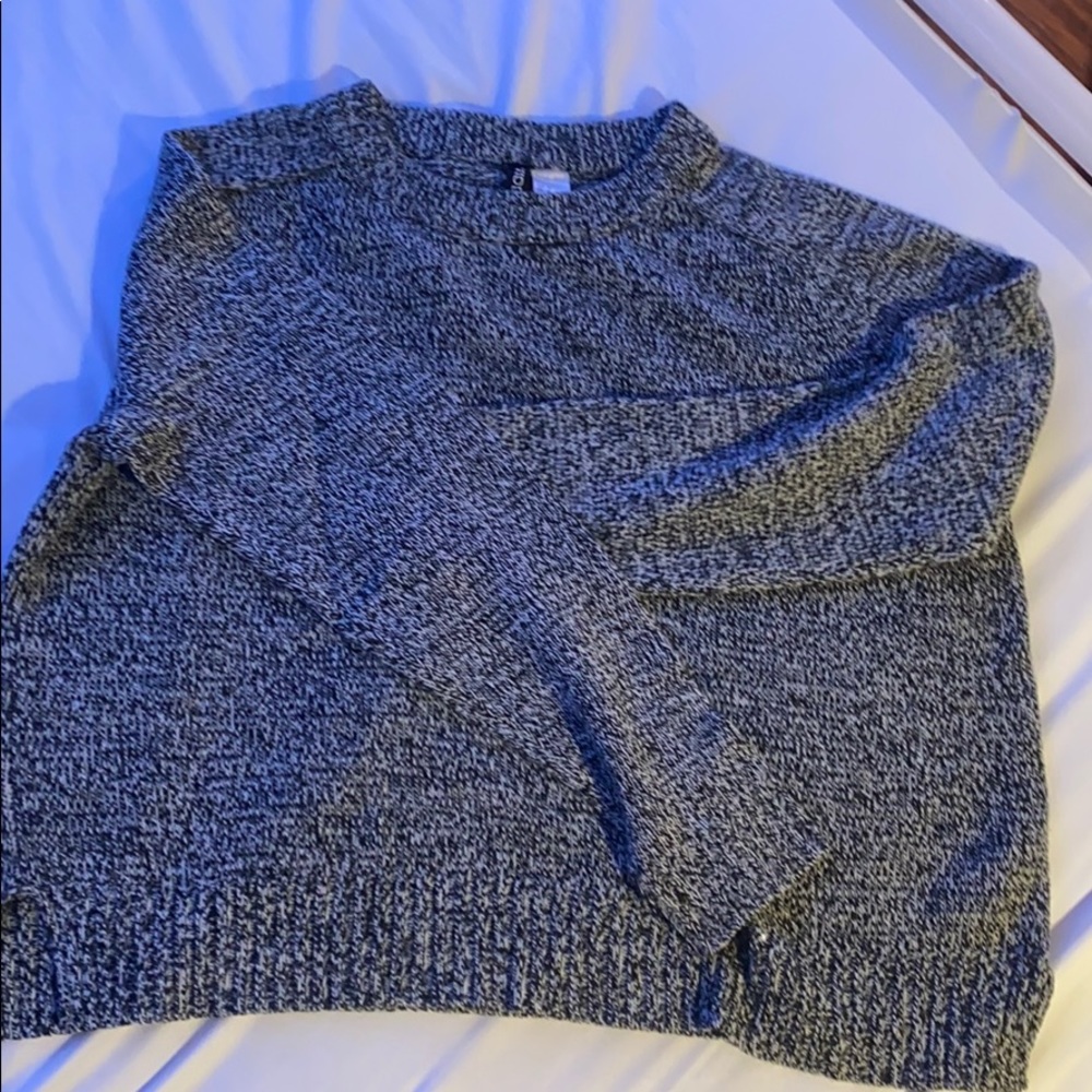 H&M Gray Knitted Sweater
